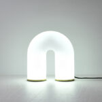 Hot Sale Modern Style Bedroom Decoration Gold Metal White Plastic LED Table Desk Lamp - Image 9