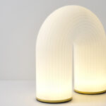 Hot Sale Modern Style Bedroom Decoration Gold Metal White Plastic LED Table Desk Lamp - Image 4